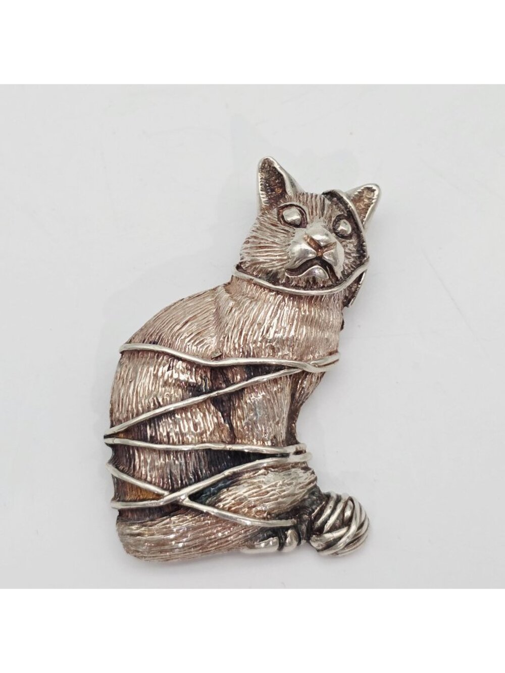 Taxco Sterling Cat Brooch Detailed Wrapped In String From Ball of Yarn Silver 2"